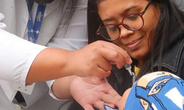 Grande ABC vacina 57,9% do público-alvo em Campanha de Multivacinação