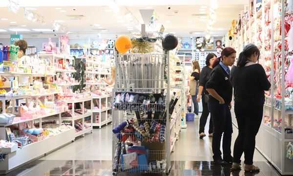 Shoppings oferecem 563 vagas temporárias no Natal