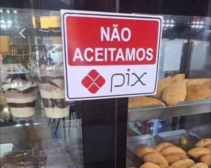 Pequenos comércios reavaliam uso do Pix após novas regras da Receita Federal