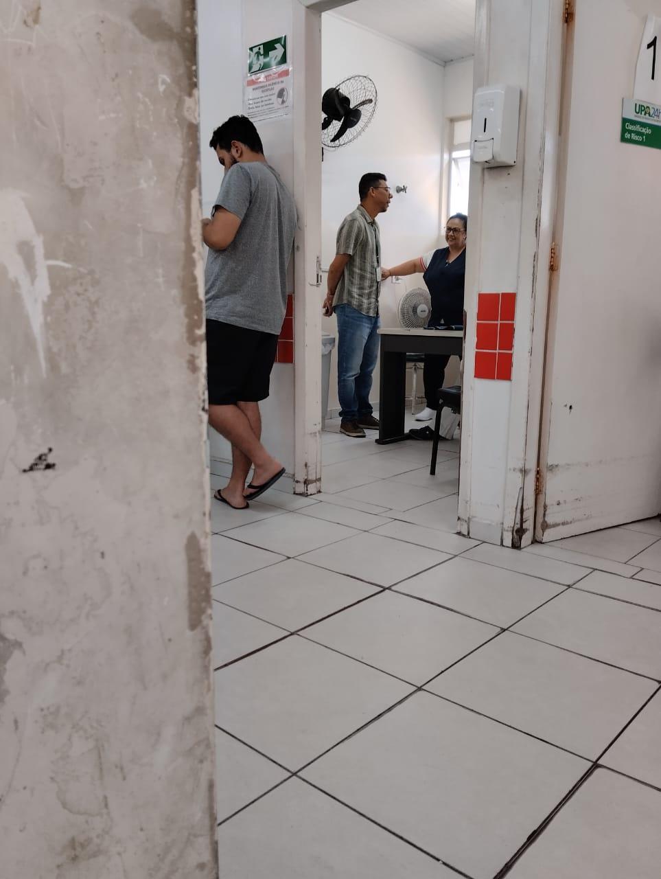 Pacientes relatam longa espera e falta de atenção na UPA do Zaira