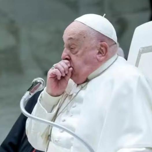 Papa Francisco segue internado com infecção respiratória complexa