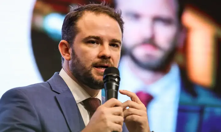 Ministro da Fazenda inicia agenda internacional nos EUA e na Europa